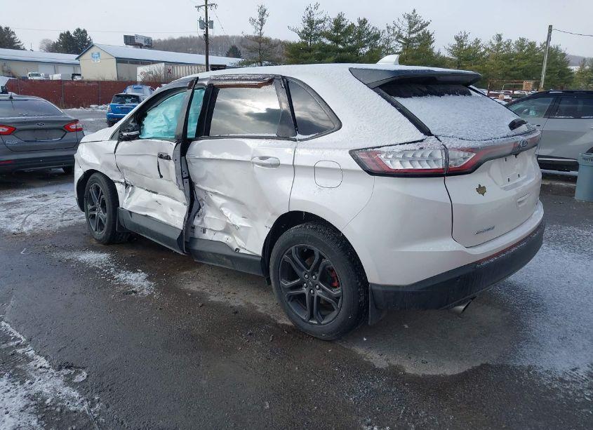 Photo 3 of 2018 Ford Edge SEL (VIN 2FMPK4J94JBB62027)