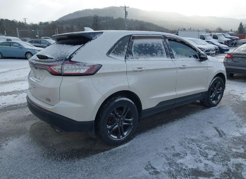 Photo 4 of 2018 Ford Edge SEL (VIN 2FMPK4J94JBB62027)