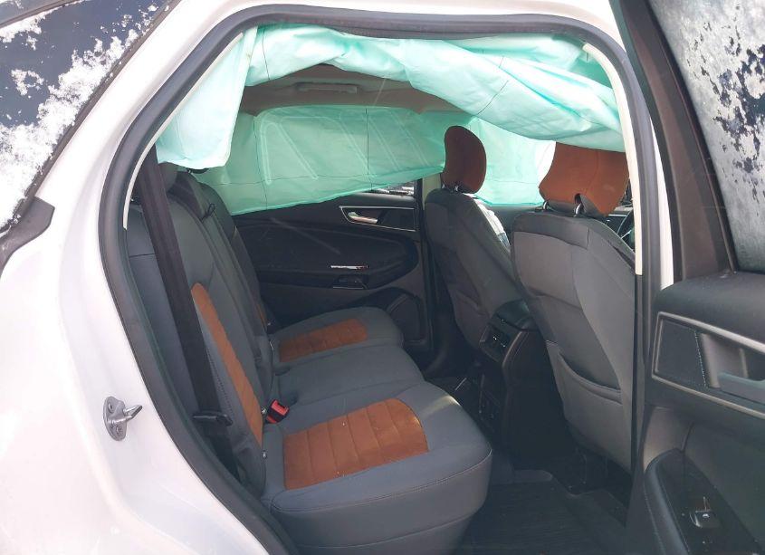 Photo 8 of 2018 Ford Edge SEL (VIN 2FMPK4J94JBB62027)