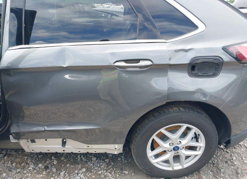 Photo 20 of 2022 Ford Edge SEL (VIN 2FMPK4J94NBA73404)