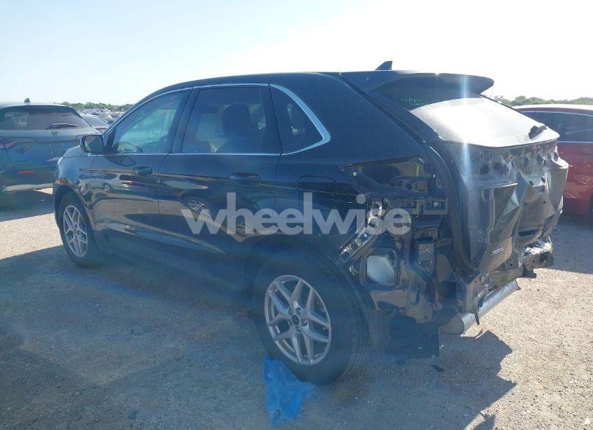 Photo 3 of 2024 Ford Edge SEL (VIN 2FMPK4J94RBA02290)