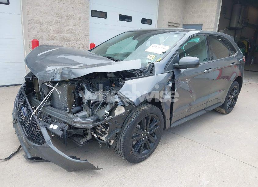 Photo 2 of 2024 Ford Edge ST-LINE (VIN 2FMPK4J94RBA56916)