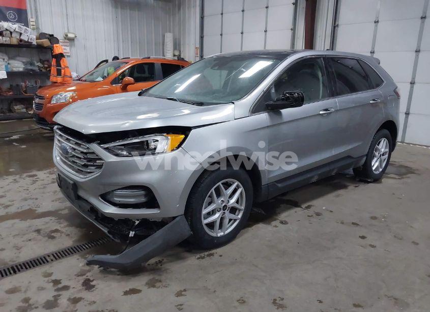 Photo 2 of 2024 Ford Edge SEL (VIN 2FMPK4J94RBA95022)