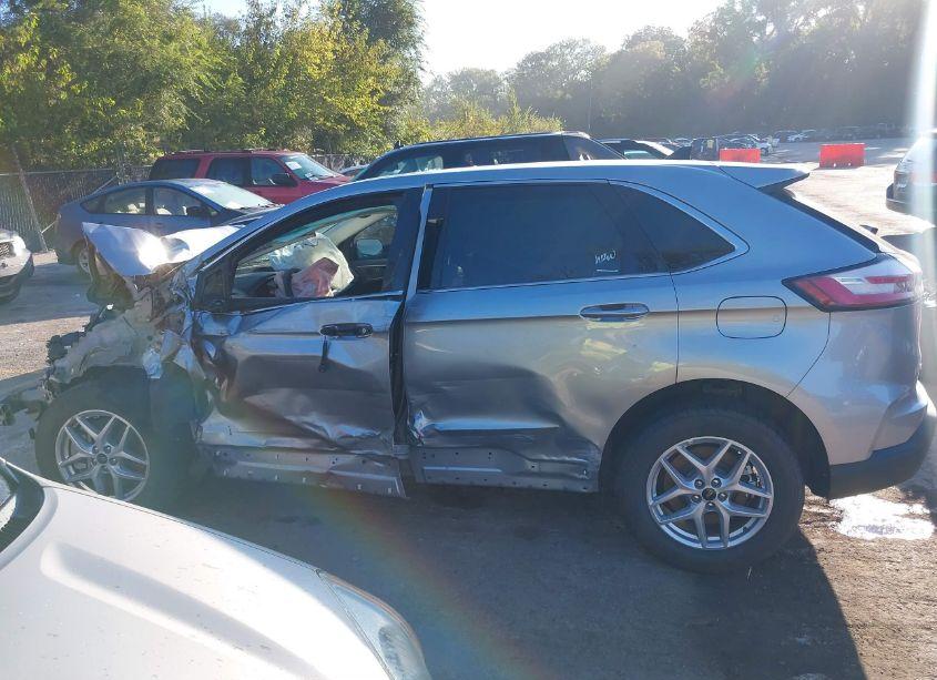 Photo 13 of 2024 Ford Edge SEL (VIN 2FMPK4J95RBA68377)