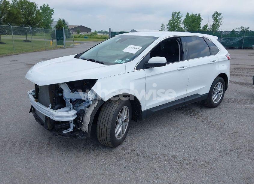 Photo 2 of 2024 Ford Edge SEL (VIN 2FMPK4J95RBB00650)