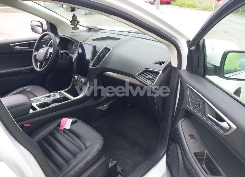 Photo 5 of 2024 Ford Edge SEL (VIN 2FMPK4J95RBB00650)