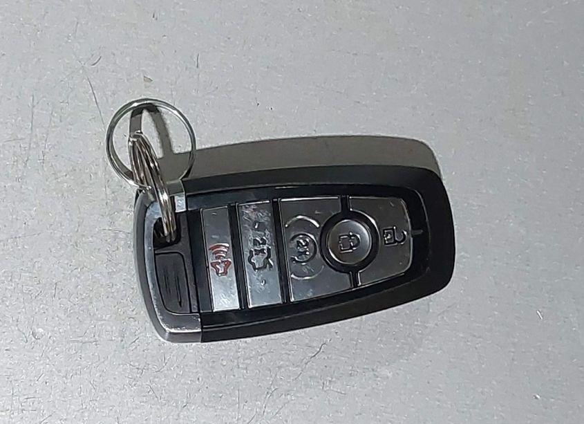 Photo 11 of 2017 Ford Edge SEL (VIN 2FMPK4J96HBB73167)