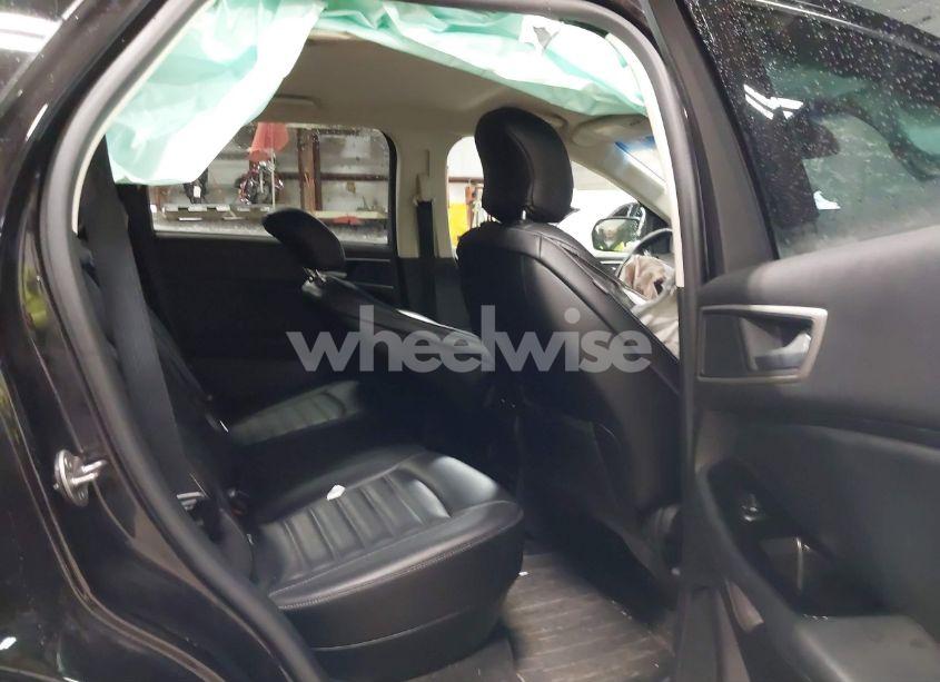 Photo 8 of 2019 Ford Edge SEL (VIN 2FMPK4J96KBB12909)