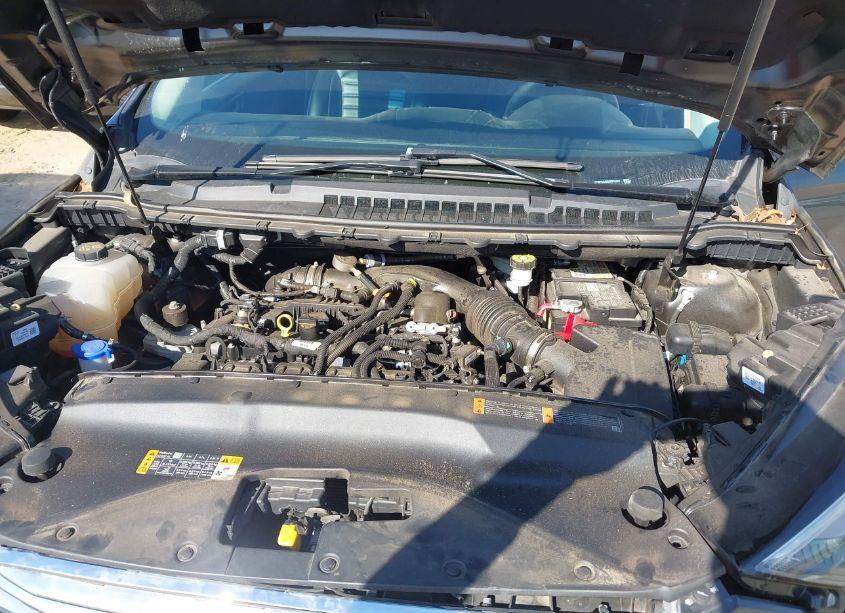 Photo 10 of 2019 Ford Edge SEL (VIN 2FMPK4J96KBB40497)