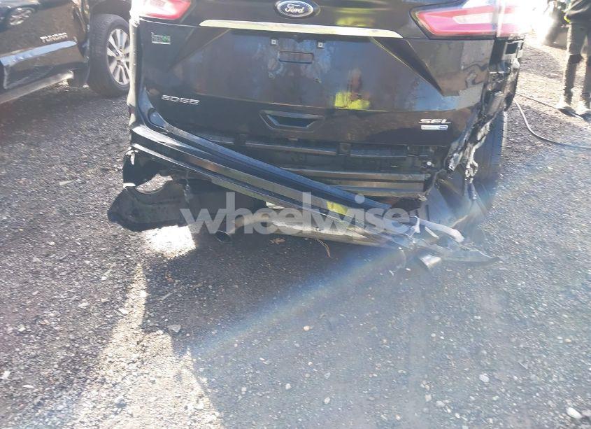 Photo 6 of 2020 Ford Edge SEL (VIN 2FMPK4J96LBA38991)