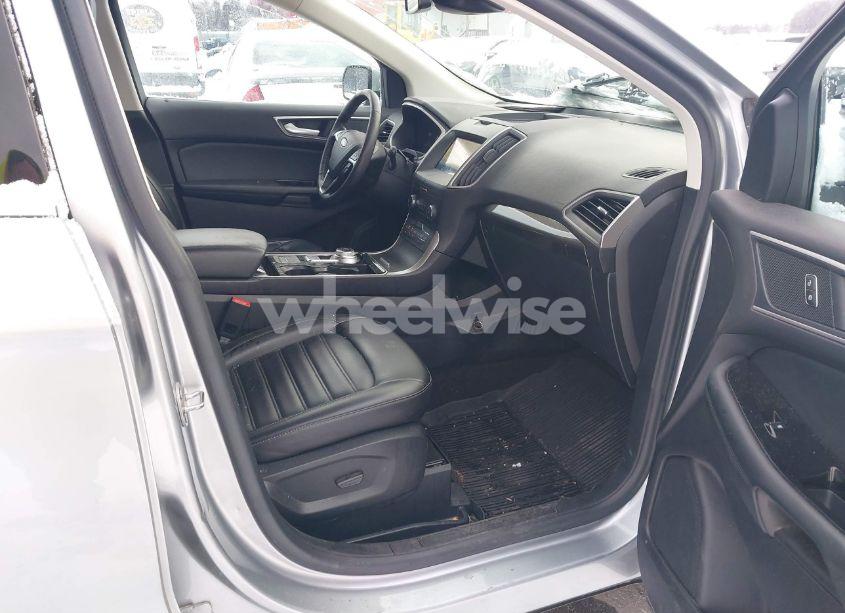 Photo 5 of 2020 Ford Edge SEL (VIN 2FMPK4J96LBB18145)