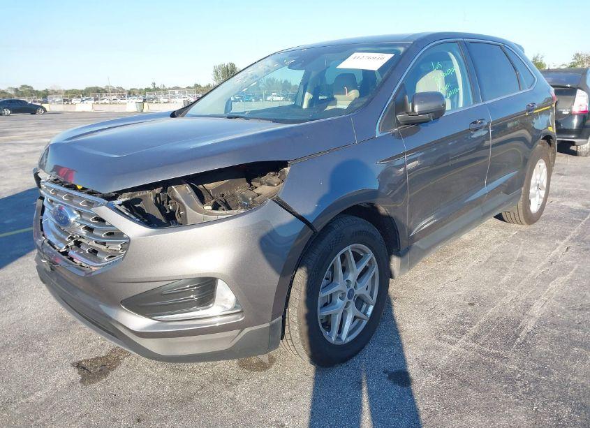 Photo 2 of 2022 Ford Edge SEL (VIN 2FMPK4J96NBA92701)