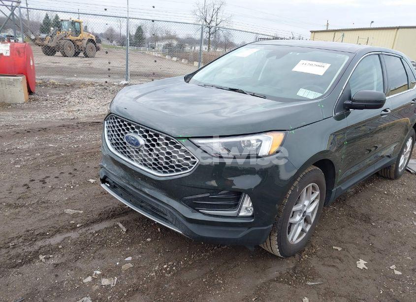 Photo 2 of 2024 Ford Edge SEL (VIN 2FMPK4J96RBA55380)