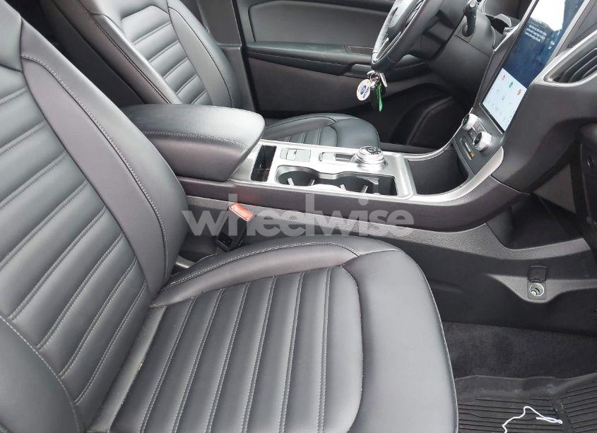 Photo 5 of 2024 Ford Edge SEL (VIN 2FMPK4J96RBA55380)