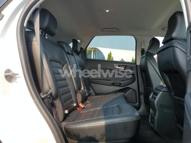 Photo 3 of 2024 FORD EDGE SEL N/A (VIN 2FMPK4J96RBA77671)
