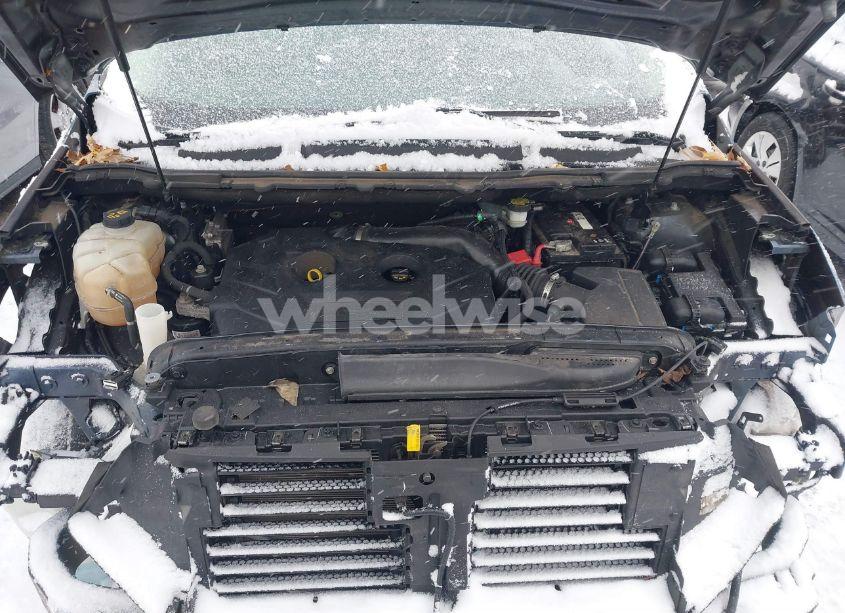 Photo 10 of 2018 Ford Edge SEL (VIN 2FMPK4J97JBC21197)