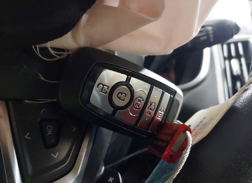 Photo 11 of 2019 Ford Edge SEL (VIN 2FMPK4J97KBB68678)