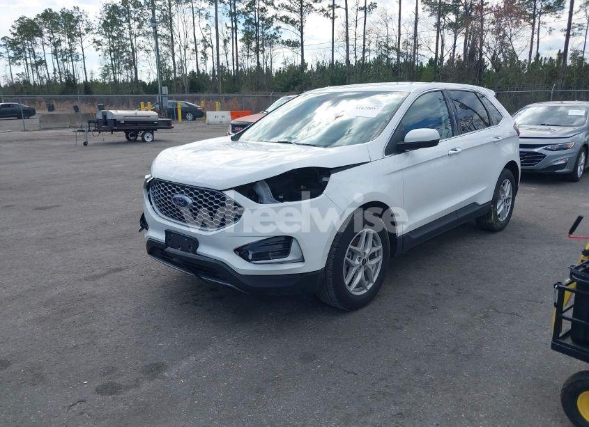 Photo 2 of 2024 Ford Edge SEL (VIN 2FMPK4J97RBA75864)