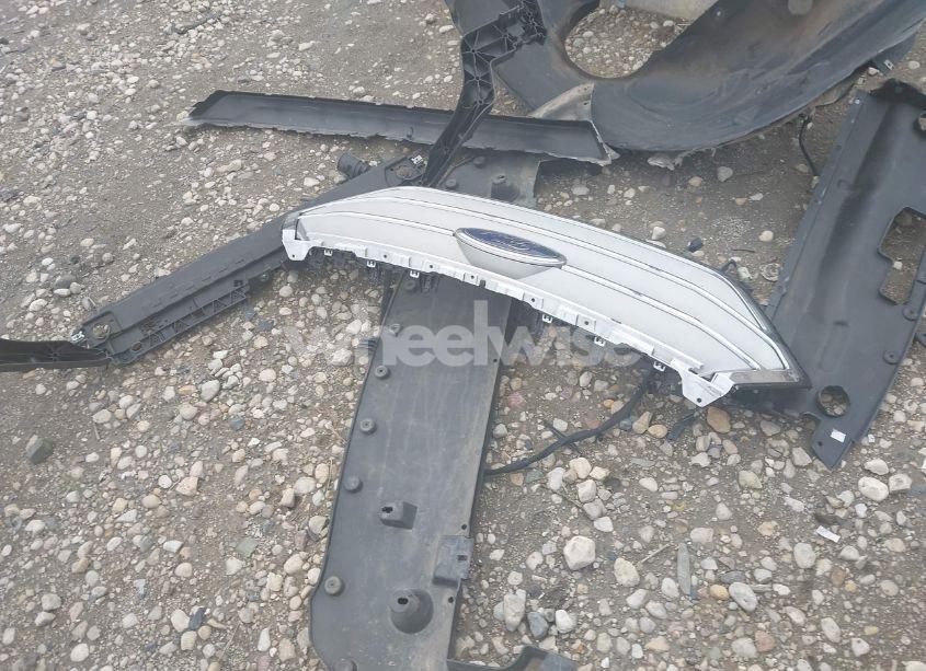 Photo 12 of 2018 Ford Edge SEL (VIN 2FMPK4J98JBC21516)