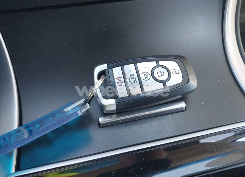 Photo 11 of 2019 Ford Edge SEL (VIN 2FMPK4J98KBB80113)