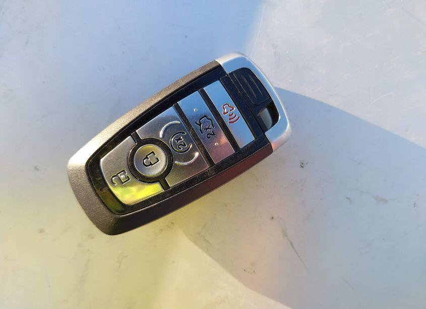 Photo 11 of 2019 Ford Edge SEL (VIN 2FMPK4J98KBB86770)