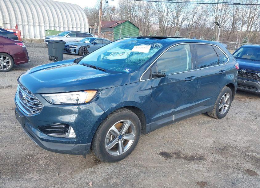 Photo 2 of 2019 Ford Edge SEL (VIN 2FMPK4J98KBC31044)