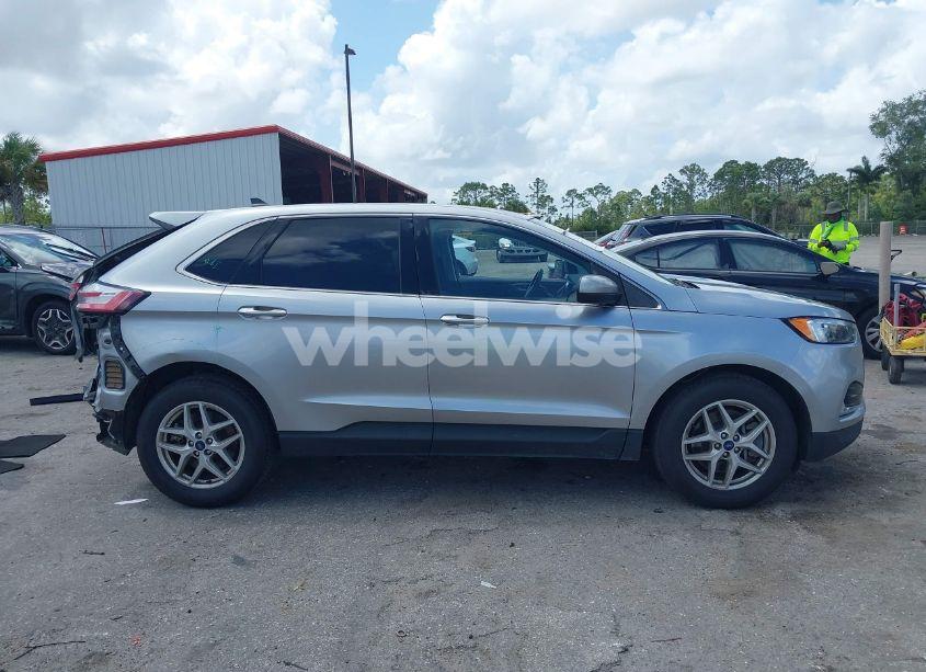 Photo 14 of 2022 Ford Edge SEL (VIN 2FMPK4J98NBA53639)