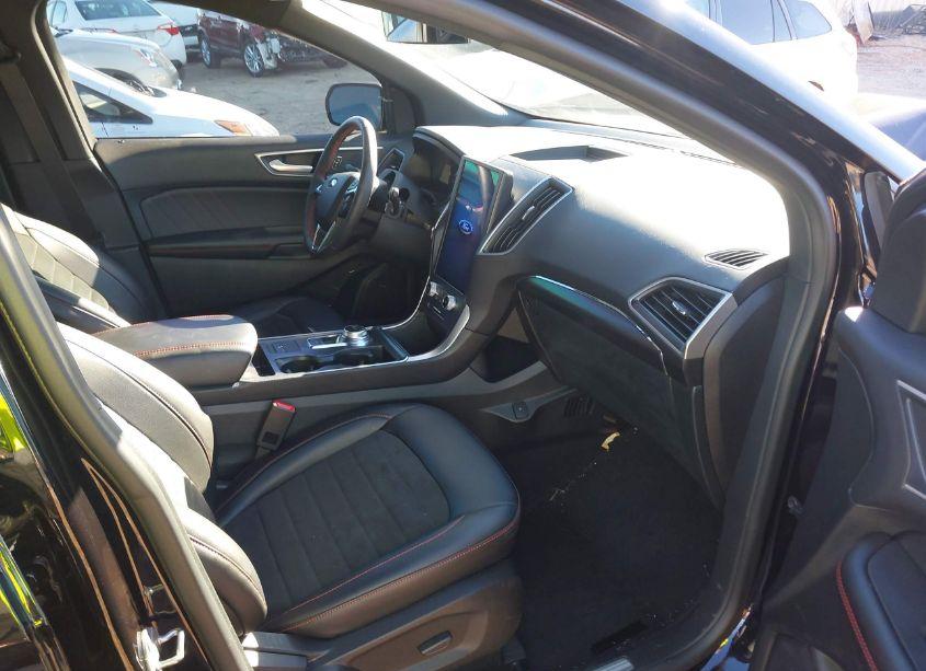 Photo 5 of 2024 Ford Edge ST-LINE (VIN 2FMPK4J98RBA16354)