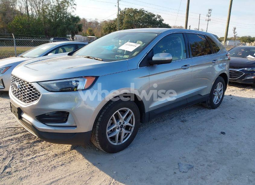 Photo 2 of 2024 Ford Edge SEL (VIN 2FMPK4J98RBA77803)