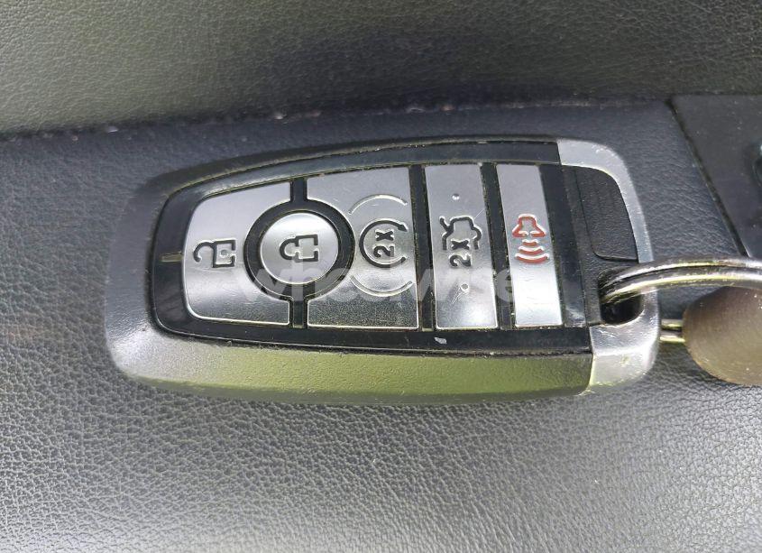 Photo 11 of 2017 Ford Edge SEL (VIN 2FMPK4J99HBC28940)