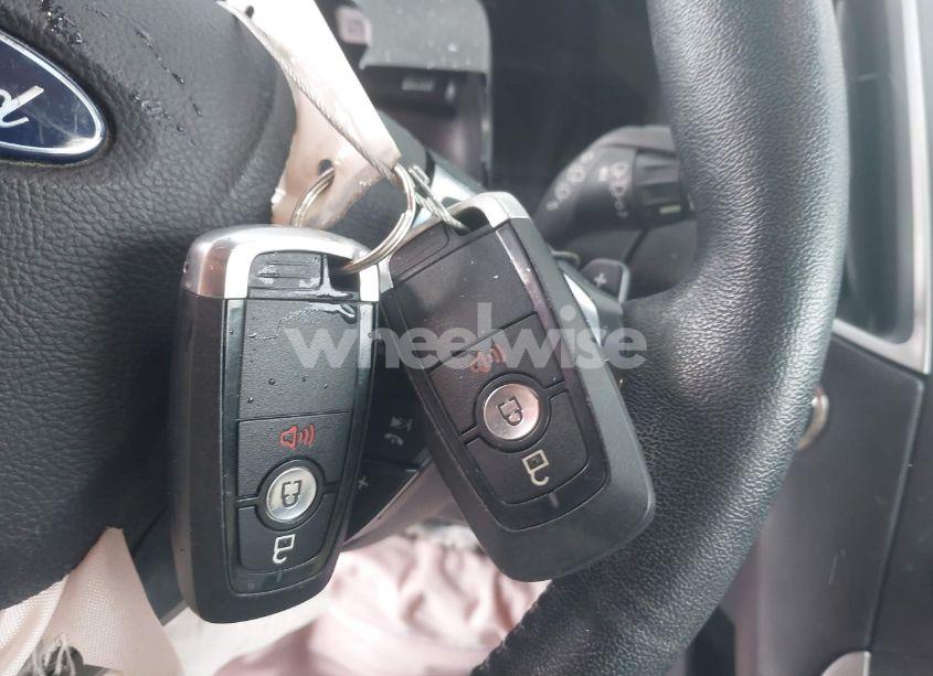 Photo 11 of 2017 Ford Edge SEL (VIN 2FMPK4J99HBC63994)