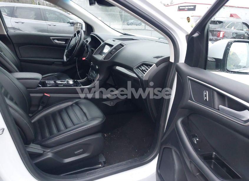 Photo 5 of 2020 Ford Edge SEL (VIN 2FMPK4J99LBA71564)