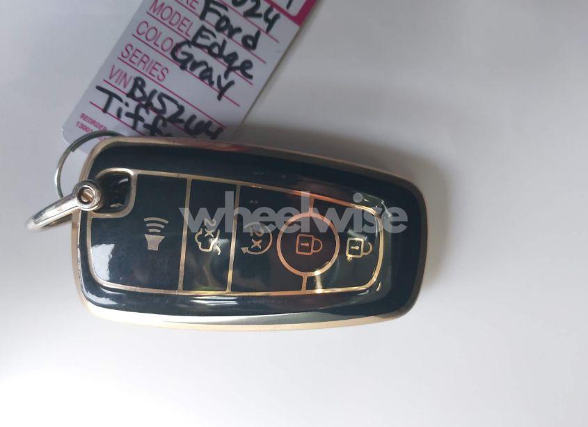 Photo 11 of 2024 Ford Edge SEL (VIN 2FMPK4J99RBB15264)