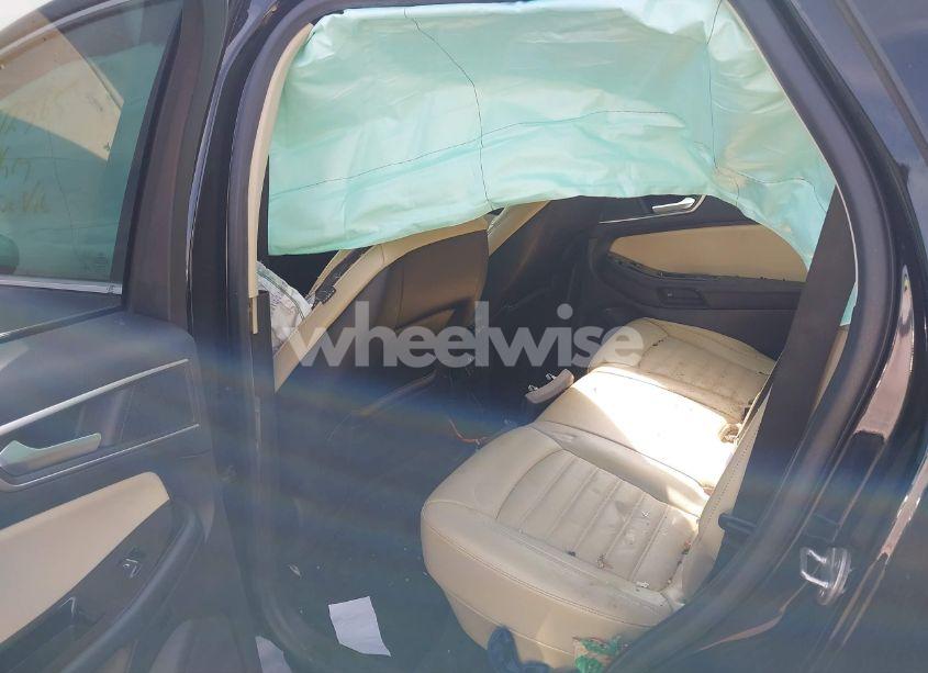 Photo 8 of 2018 Ford Edge SEL (VIN 2FMPK4J9XJBC43808)