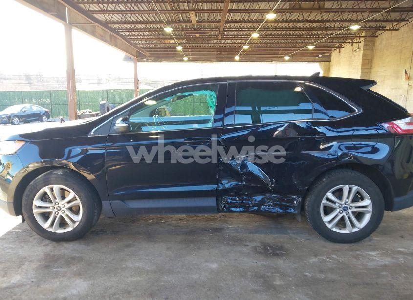 Photo 6 of 2020 Ford Edge SEL (VIN 2FMPK4J9XLBB00957)
