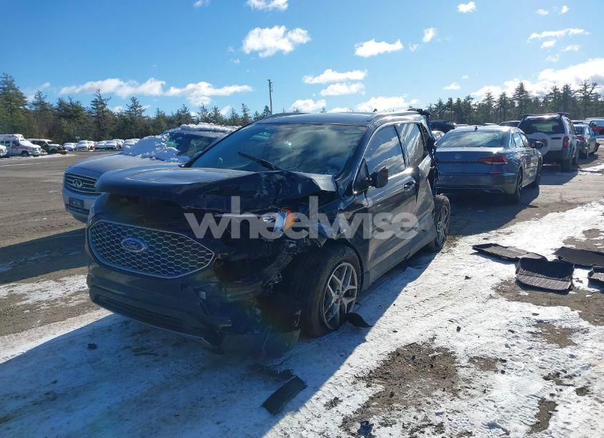 Photo 2 of 2024 Ford Edge SEL (VIN 2FMPK4J9XRBA29350)