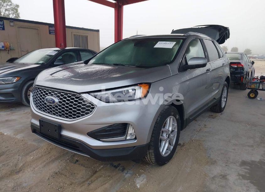 Photo 2 of 2024 Ford Edge SEL (VIN 2FMPK4J9XRBA55902)