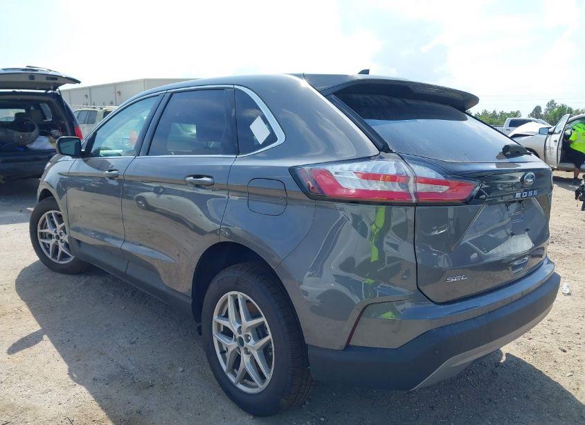 Photo 3 of 2024 Ford Edge SEL (VIN 2FMPK4J9XRBB00255)