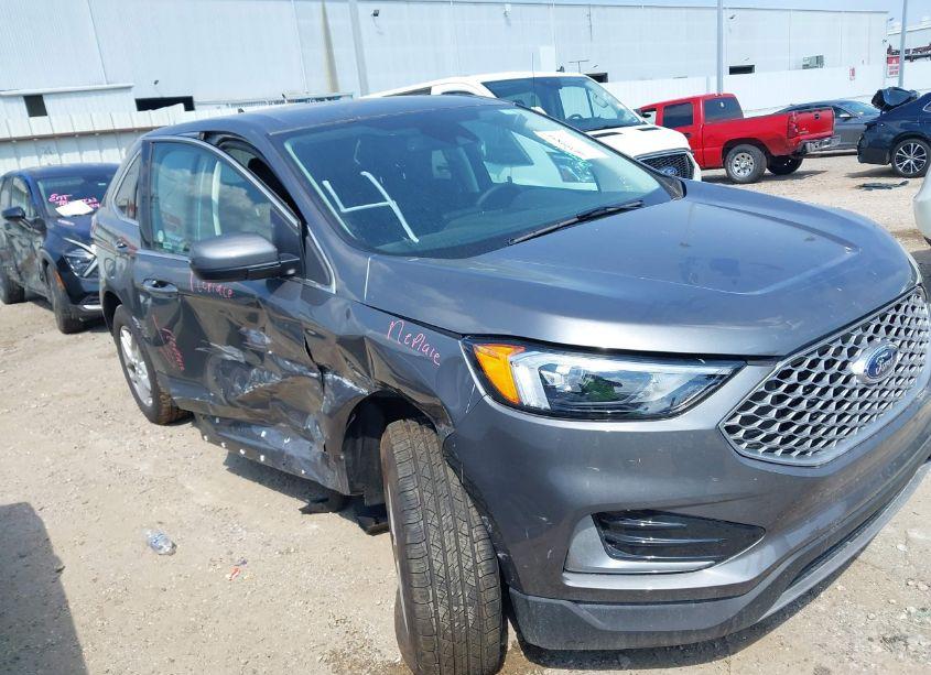 Photo 6 of 2024 Ford Edge SEL (VIN 2FMPK4J9XRBB00255)