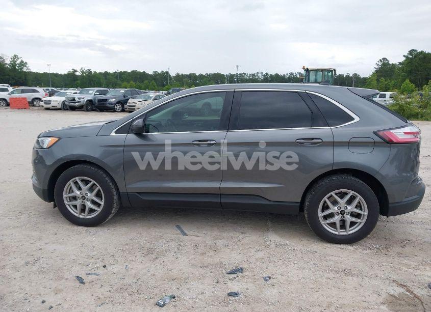 Photo 14 of 2024 Ford Edge SEL (VIN 2FMPK4J9XRBB14513)