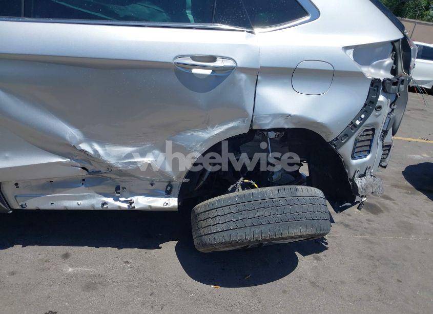 Photo 6 of 2018 Ford Edge TITANIUM (VIN 2FMPK4K80JBB35364)