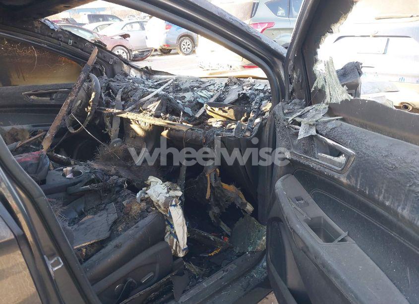 Photo 5 of 2018 Ford Edge TITANIUM (VIN 2FMPK4K82JBC13465)