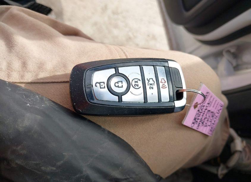 Photo 11 of 2017 Ford Edge TITANIUM (VIN 2FMPK4K83HBC58280)