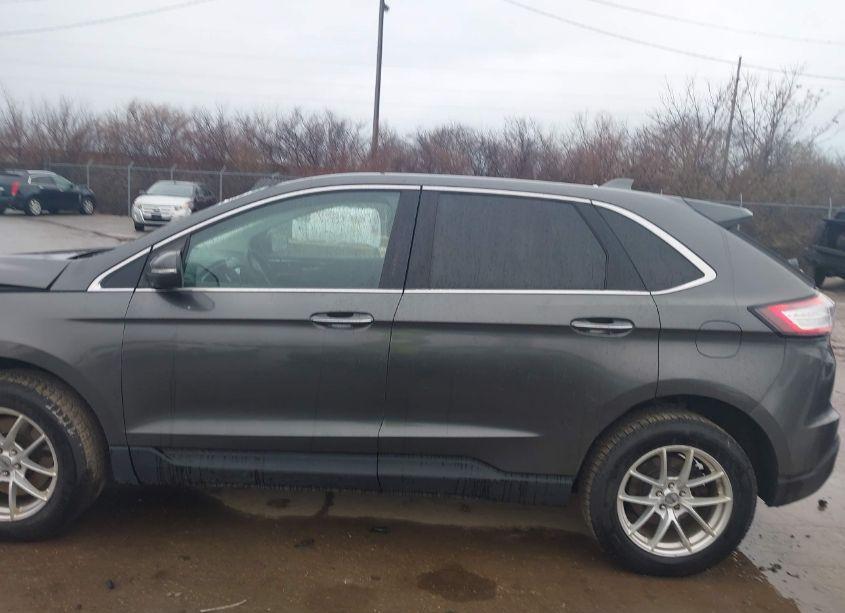 Photo 15 of 2018 Ford Edge TITANIUM (VIN 2FMPK4K86JBC13744)