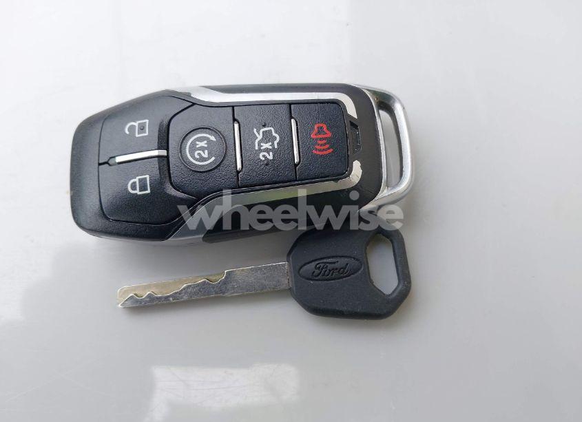 Photo 11 of 2016 Ford Edge TITANIUM (VIN 2FMPK4K90GBC66750)