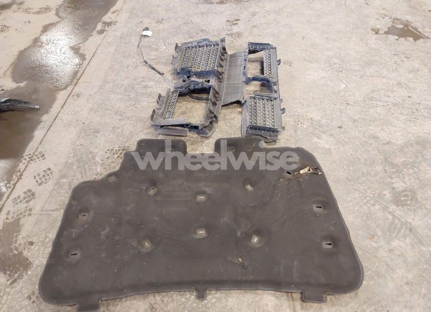 Photo 18 of 2022 Ford Edge TITANIUM (VIN 2FMPK4K90NBA44156)