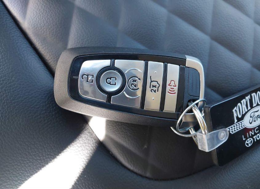 Photo 11 of 2023 Ford Edge TITANIUM (VIN 2FMPK4K90PBA51675)