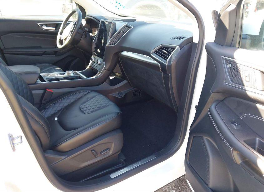 Photo 5 of 2023 Ford Edge TITANIUM (VIN 2FMPK4K90PBA51675)
