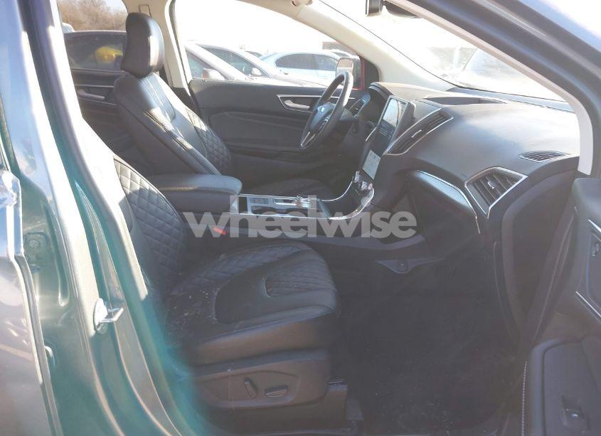 Photo 5 of 2024 Ford Edge TITANIUM (VIN 2FMPK4K90RBA68852)