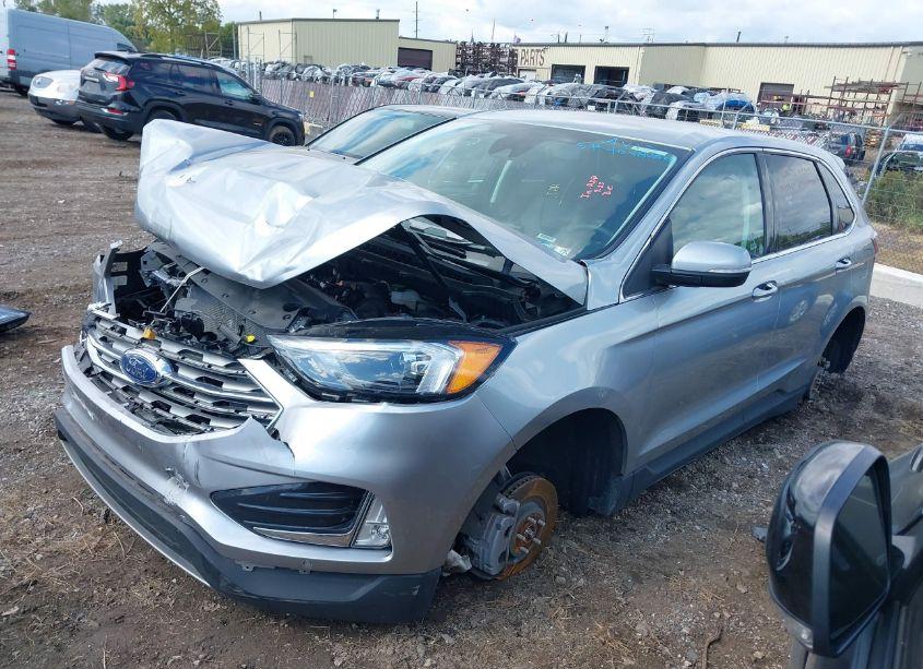 Photo 2 of 2024 Ford Edge TITANIUM (VIN 2FMPK4K90RBA77762)